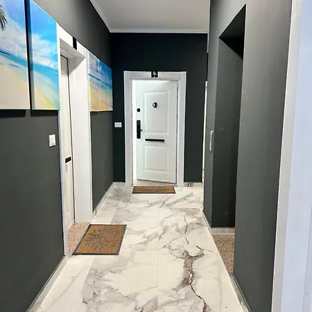 Apartment Seaside Escape 4 *